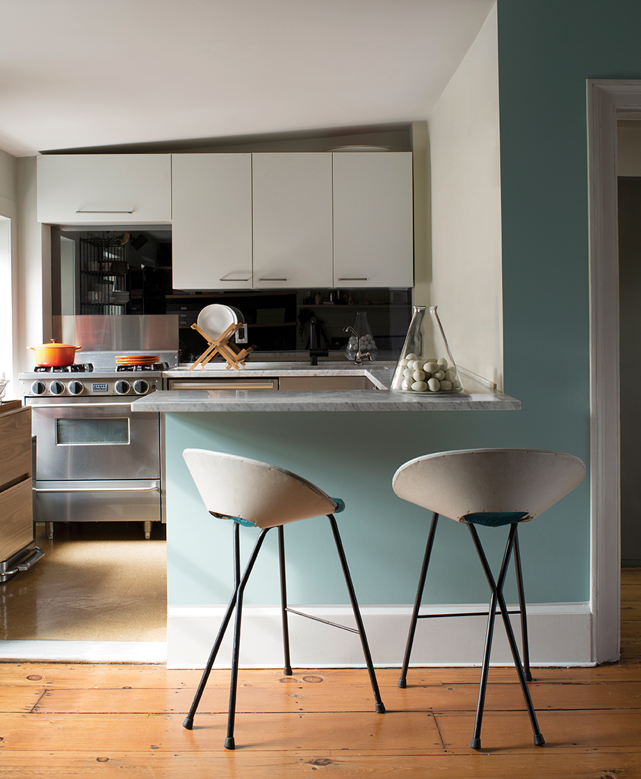 Small kitchen with dining room wall in Benjamin Moore Palladian Blue