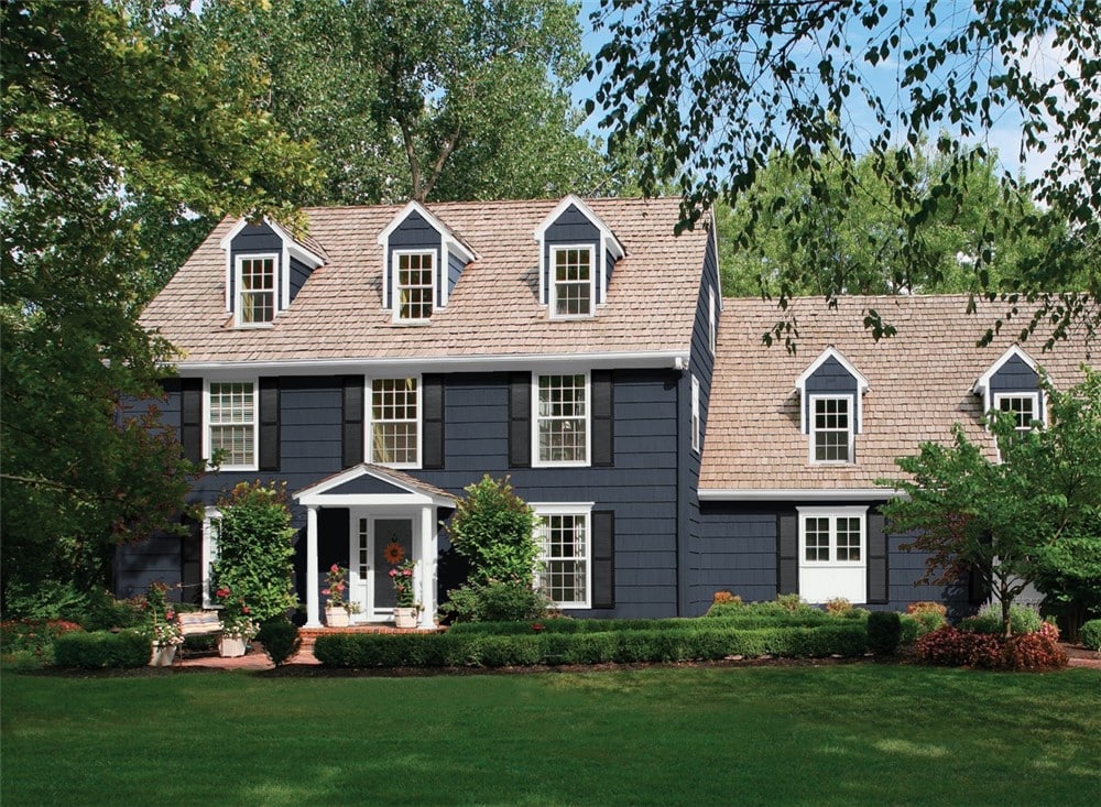 Benjamin Moore Hale Navy exterior paint color