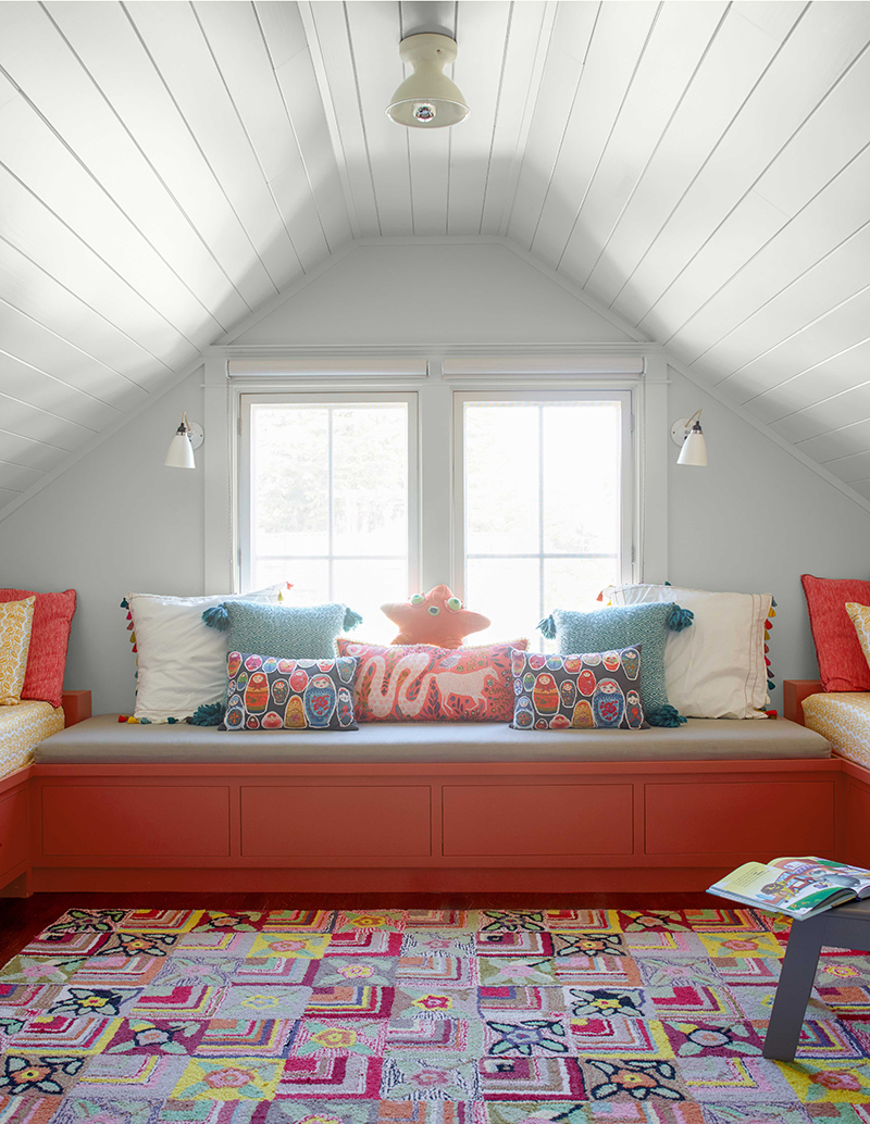 Benjamin Moore Paper White OC-55 paired with bright coral and aqua in a bedroom.