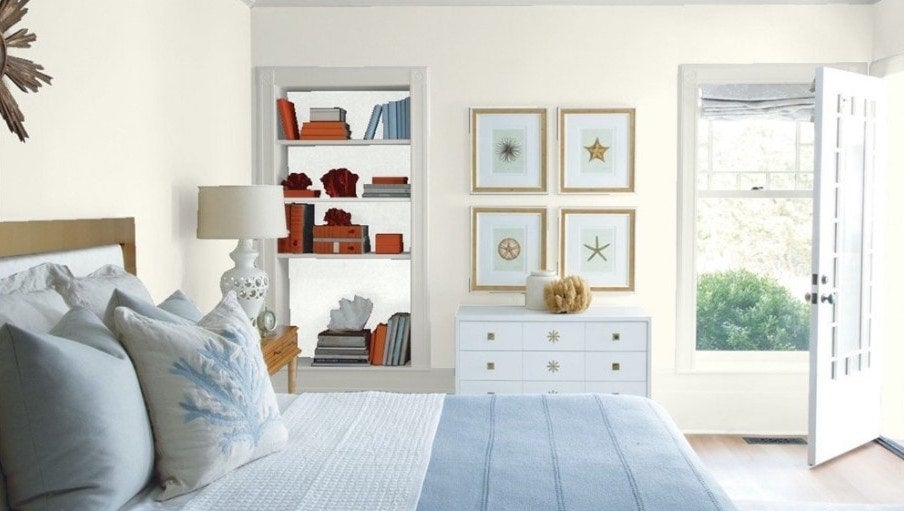 Benjamin Moore Swiss Coffee bedroom