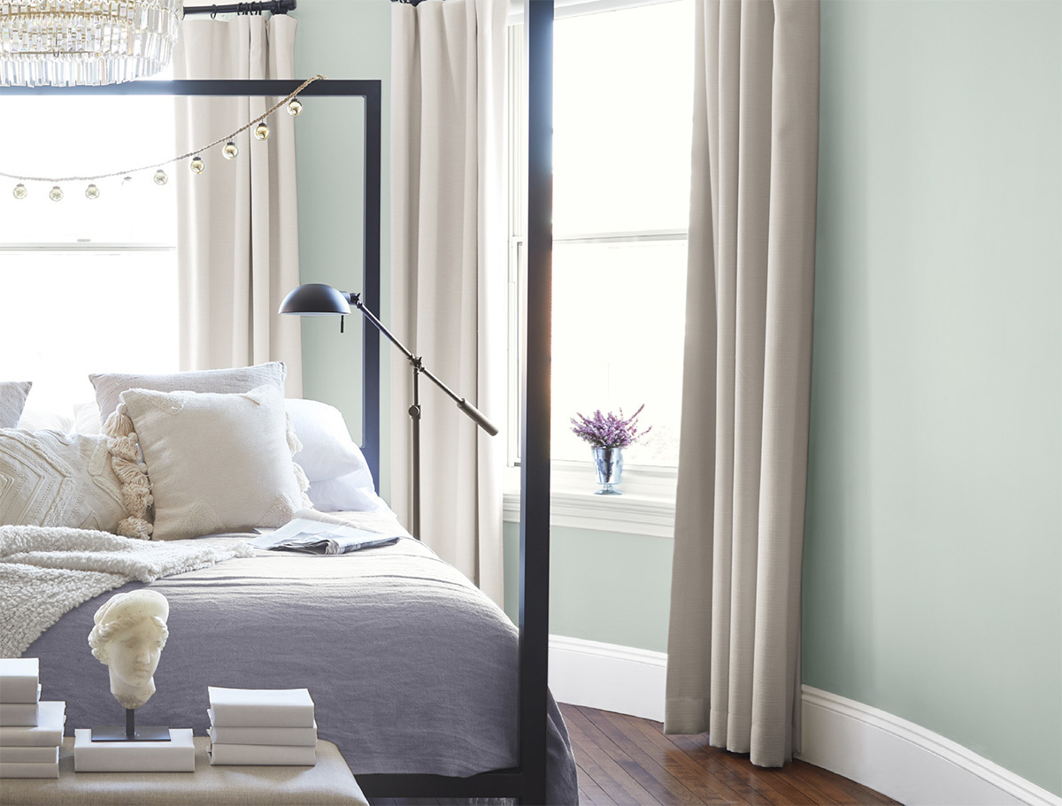 Benjamin Moore Quiet Moments Review & Inspiration