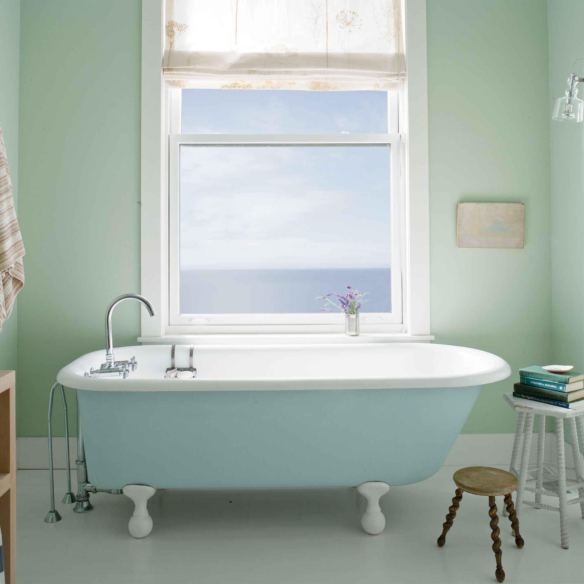 Bathroom with Benjamin Moore Aura Bath & Spa Matte Finish in Palladian Blue HC-144 and White Trim