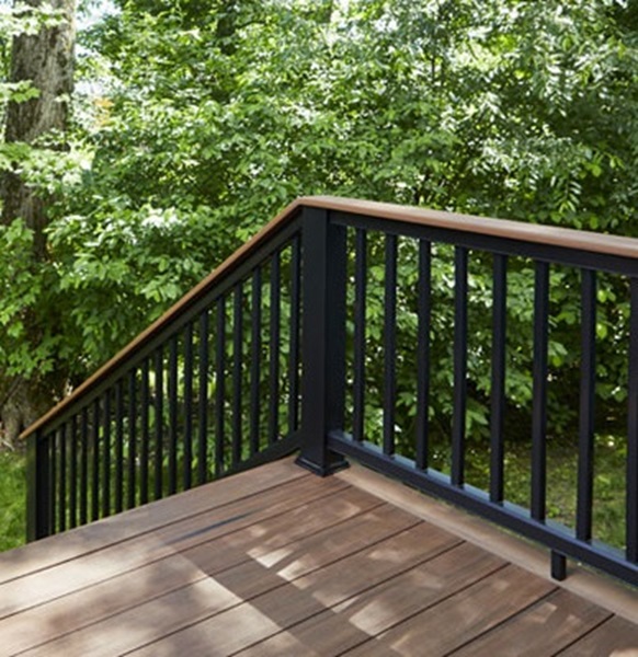 Deck_railing_2