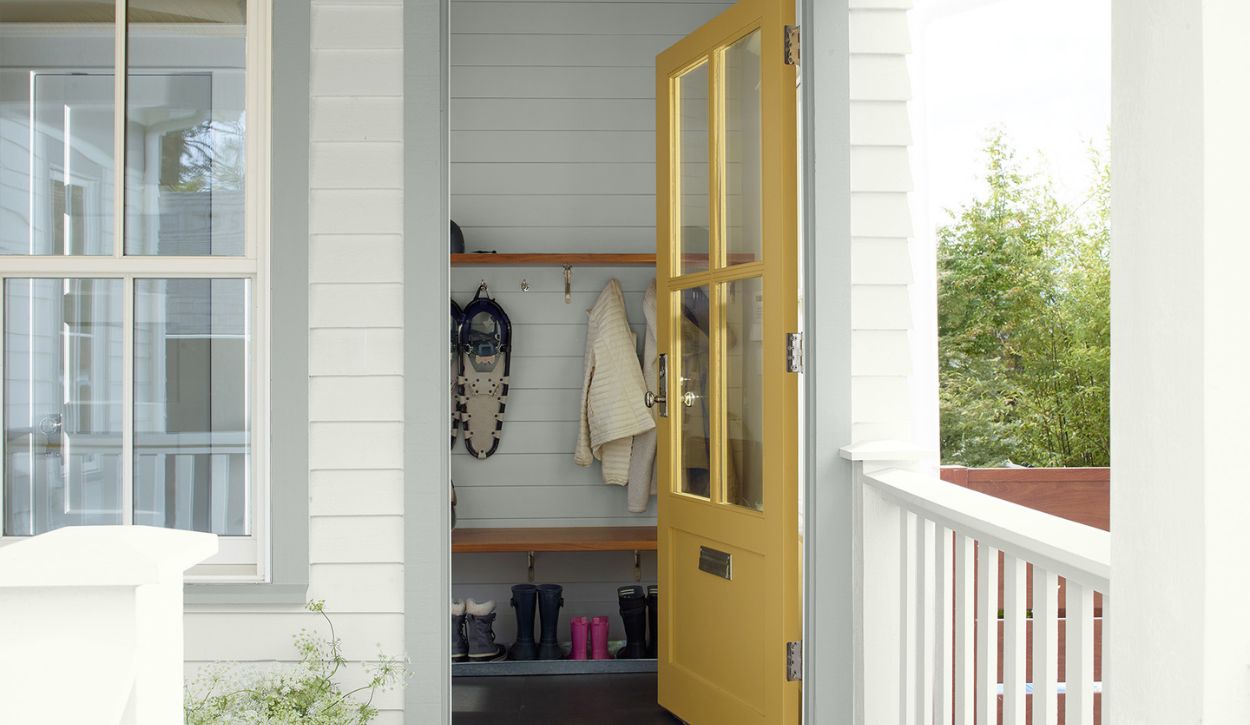 Interior entry and mudroom walls in Benjamin Moore Gray Owl