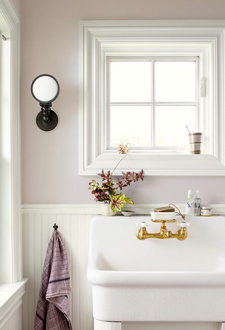 Bathroom painted in Benjamin Moore Angelica